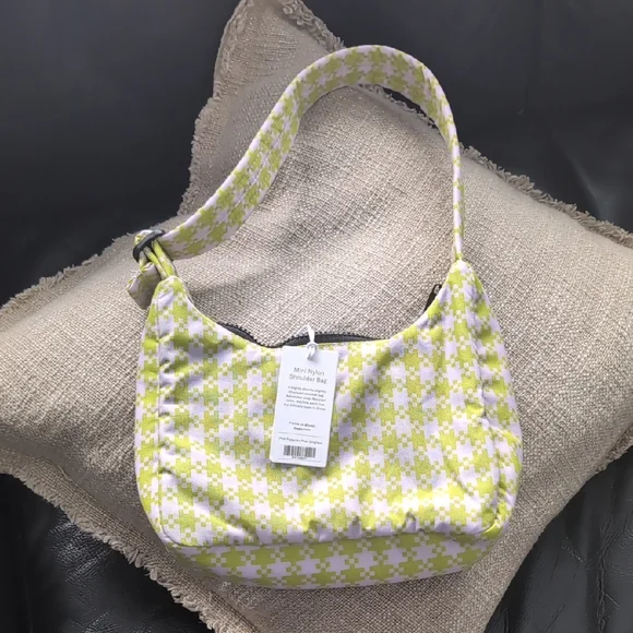 NWT Baggu Mini Nylon Shoulder Bag - Picture 1 of 3